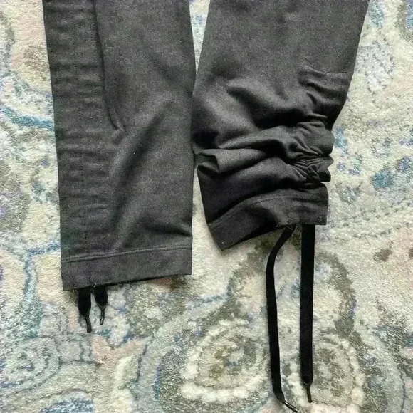 Lucy Dark Grey PowerMax Leggings with Ankle Scrunch Tie 27" Size Small - Picture 3 of 6